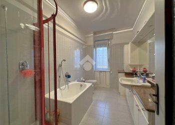 Four-room apartment Via San Filippo Neri, Carugate - photo 30
