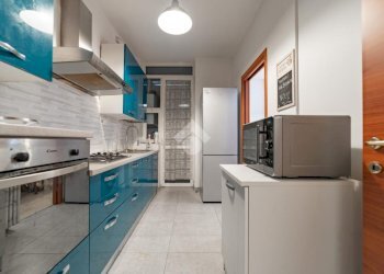 Four-room apartment Via Aurora, Paderno Dugnano - photo 6