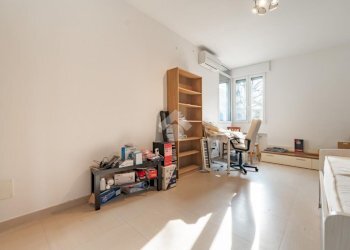 Four-room apartment Via Aurora, Paderno Dugnano - photo 16