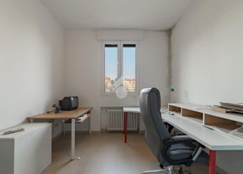 Four-room apartment Via Aurora, Paderno Dugnano - photo 20