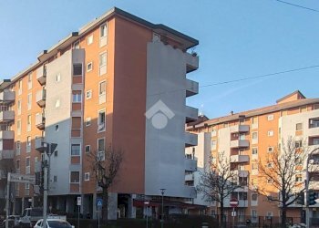 Three-room apartment Via resistenza, Opera - photo 15