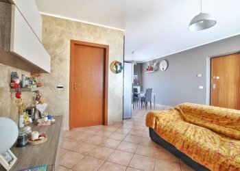 Quadrilocale Via Solaro del Borgo, Livorno Ferraris - foto 9