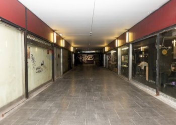 Parcheggio - Locale Commerciale Piazza Ernesto De Angeli
 
1, Milano - foto 7