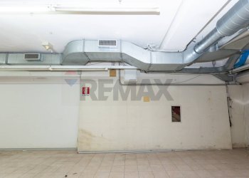 Parcheggio - Locale Commerciale Piazza Ernesto De Angeli
 
1, Milano - foto 9