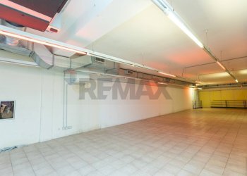 Parcheggio - Locale Commerciale Piazza Ernesto De Angeli
 
1, Milano - foto 17