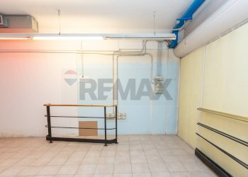 Non correlato - Locale Commerciale Piazza Ernesto De Angeli
 
1, Milano - foto 24