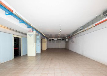 Parcheggio - Locale Commerciale Piazza Ernesto De Angeli
 
1, Milano - foto 27