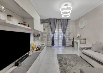 Soggiorno - Appartamento Via Pio la Torre
 
2, Pioltello - foto 4