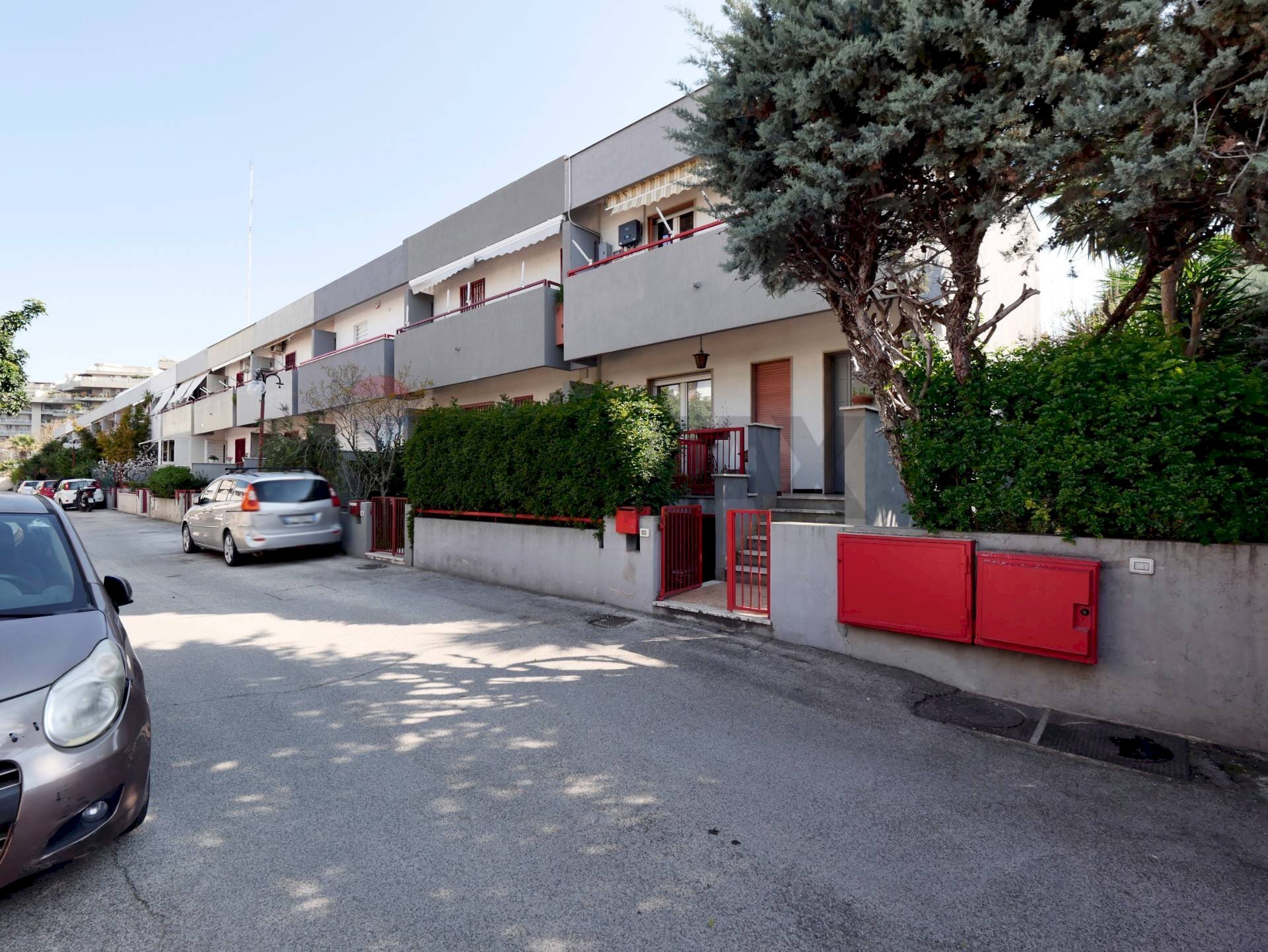 Edificio all\'aperto - Terraced Villa Via Conte Girolamo Giusso
 
19, Bari - photo 1