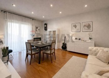 Sala da pranzo - Terraced Villa Via Conte Girolamo Giusso
19, Bari - photo 7