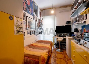 Camera / camera da letto - Terraced Villa Via Conte Girolamo Giusso
19, Bari - photo 26