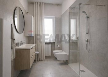 Bagno - Terraced Villa Via Conte Girolamo Giusso
19, Bari - photo 30