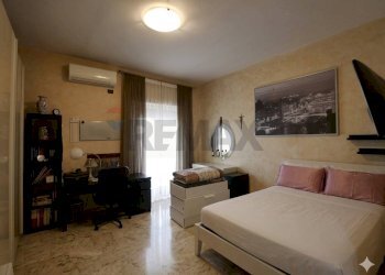 Camera / camera da letto - Quadrilocale Via Camillo Rosalba
 
44, Bari - foto 5