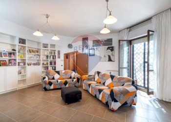 Soggiorno - Appartamento Via Milano
 
15, Fiano Romano - foto 3