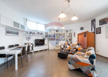 Sala da pranzo - Appartamento Via Milano
 
15, Fiano Romano - foto 4