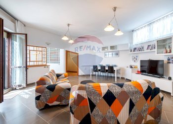 Sala da pranzo - Appartamento Via Milano
 
15, Fiano Romano - foto 5