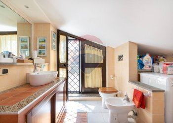 Bagno - Appartamento Via Milano
 
15, Fiano Romano - foto 18