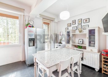 Sala da pranzo - Appartamento Via Cassia
 
1004, Roma - foto 5