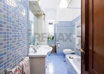 Bagno - Three-room apartment VIA ALFREDO CASELLA
 
4, Mentana - photo 17