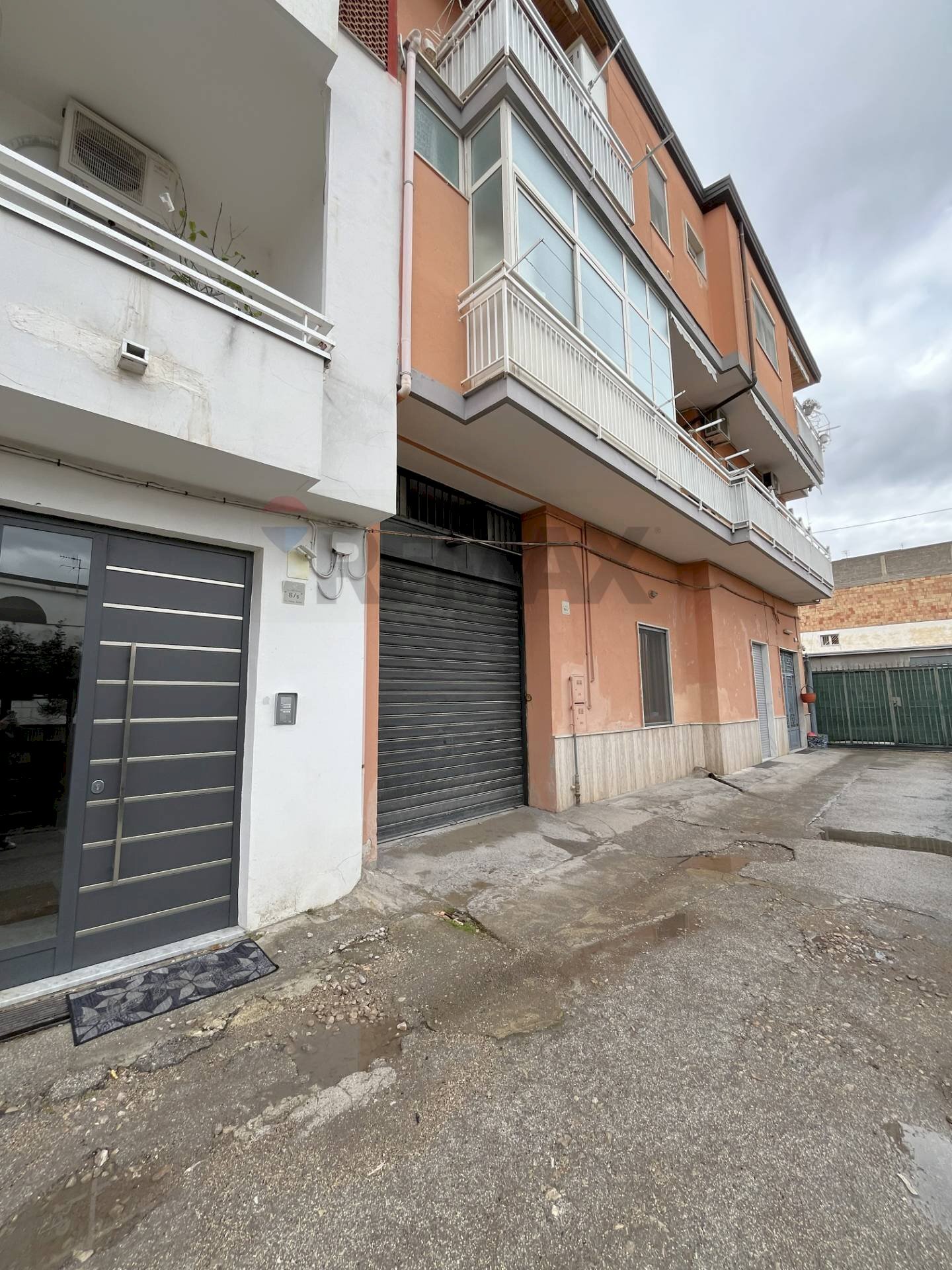 Edificio all\'aperto - Trilocale Via Gaetano Ferraioli
80, San Giuseppe Vesuviano - foto 3