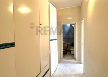 Hall / corridoio - Trilocale Via Gaetano Ferraioli
 
80, San Giuseppe Vesuviano - foto 14