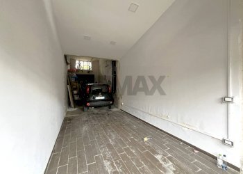 Parcheggio - Trilocale Via Gaetano Ferraioli
 
80, San Giuseppe Vesuviano - foto 23