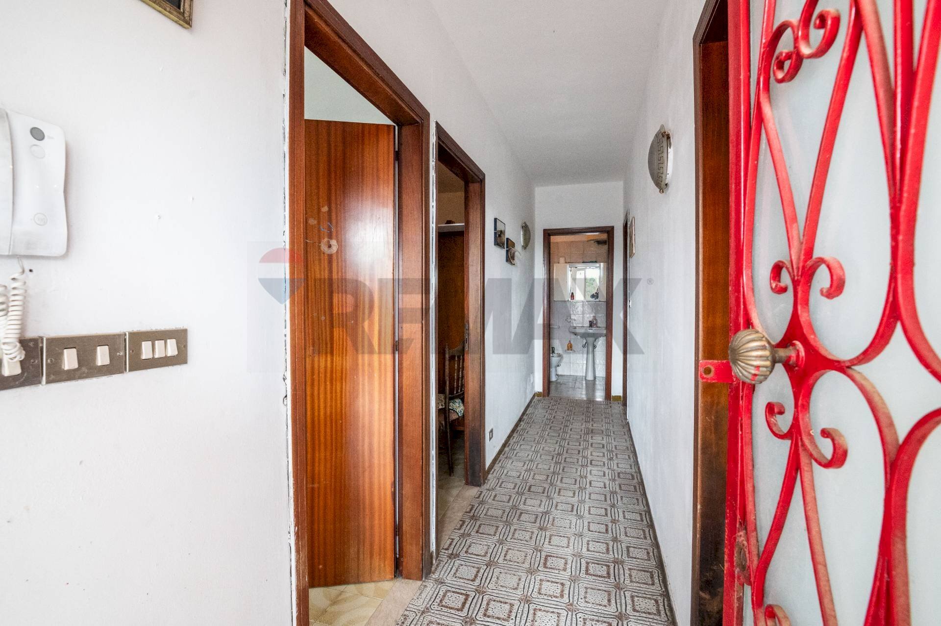 Hall / corridoio - Casa indipendente Contrada Commenda/Villaggio Corvacchio
 
snc, Caltagirone - foto 3