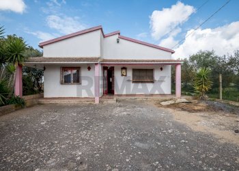 Casa all\'aperto - Casa indipendente Contrada Commenda/Villaggio Corvacchio
 
snc, Caltagirone - foto 1