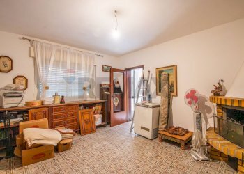 Soggiorno - Casa indipendente Contrada Commenda/Villaggio Corvacchio
 
snc, Caltagirone - foto 11