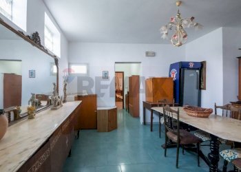 Sala da pranzo - Casa indipendente Contrada Commenda/Villaggio Corvacchio
 
snc, Caltagirone - foto 17