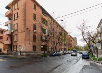 Edificio all\'aperto - Three-room apartment Via Giovanni Lavaggi
 
12, Catania - photo 3