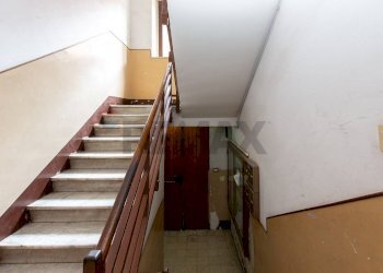 Scale - Three-room apartment Via Giovanni Lavaggi
 
12, Catania - photo 10