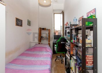 Camera / camera da letto - Three-room apartment Via Giovanni Lavaggi
 
12, Catania - photo 18