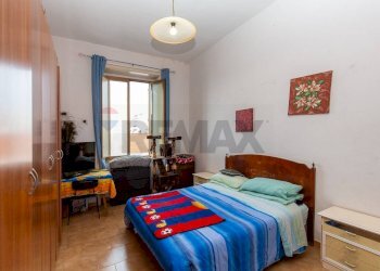 Camera / camera da letto - Three-room apartment Via Giovanni Lavaggi
 
12, Catania - photo 22