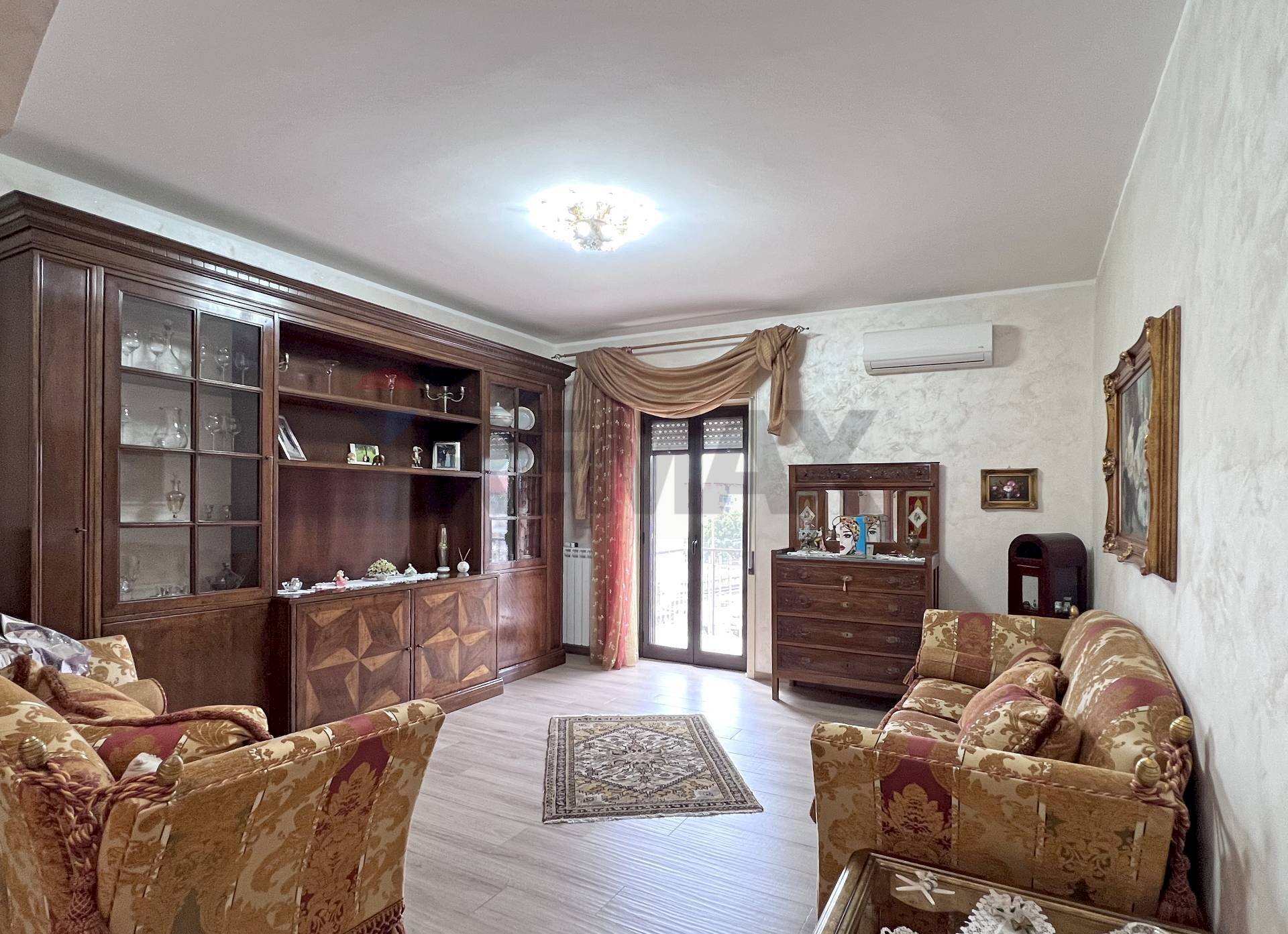 Soggiorno - Appartamento VIA GALERMO
 
228, Catania - foto 1