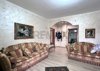 Soggiorno - Appartamento VIA GALERMO
 
228, Catania - foto 2