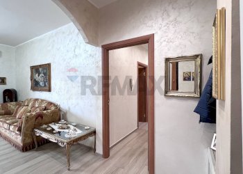 Hall / corridoio - Appartamento VIA GALERMO
 
228, Catania - foto 4