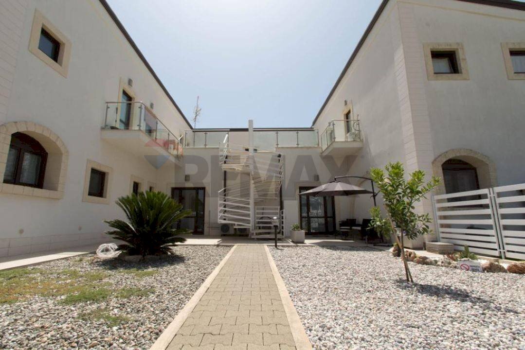 Casa all\'aperto - Casa semi indipendente Via Caponegro Traversa VI
 
10, Avola - foto 1