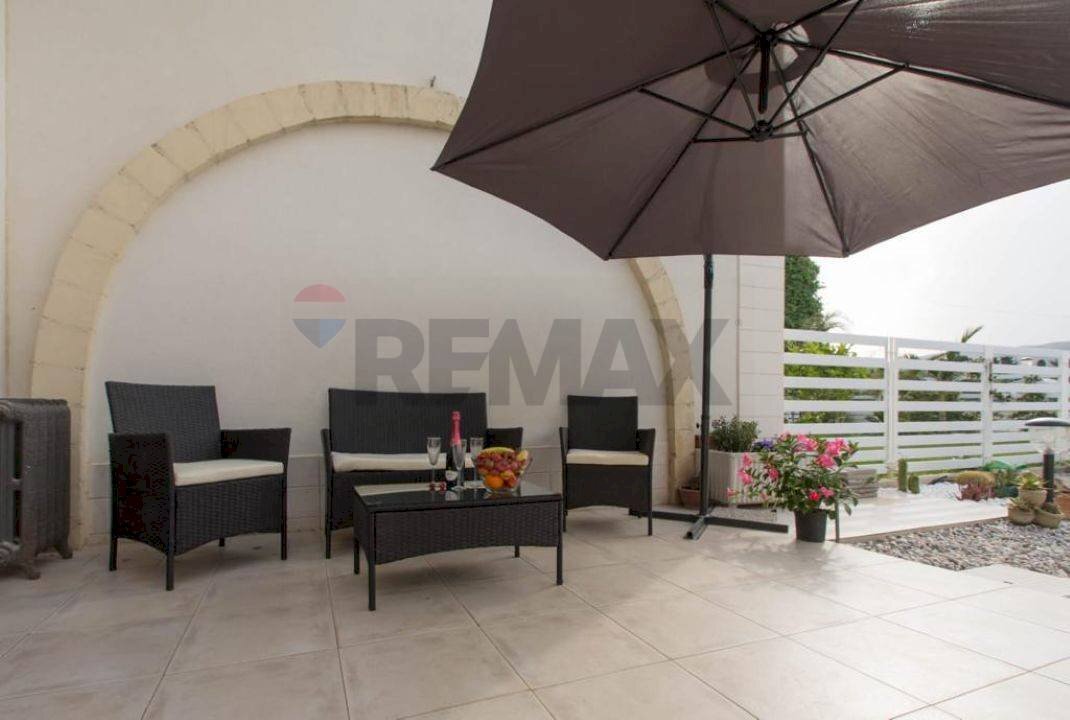 Terrazza - Casa semi indipendente Via Caponegro Traversa VI
 
10, Avola - foto 2