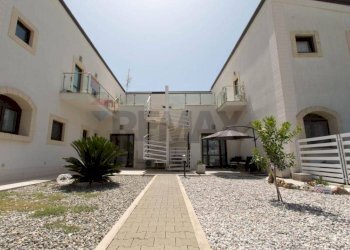 Casa all\'aperto - Casa semi indipendente Via Caponegro Traversa VI
 
10, Avola - foto 1