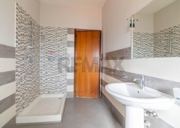 Bagno - Four-room apartment Viale Europa
 
85, San Gregorio di Catania - photo 6