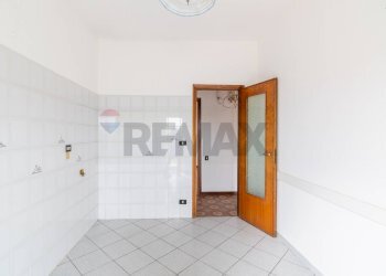 Stanza vuota - Four-room apartment Viale Europa
 
85, San Gregorio di Catania - photo 10