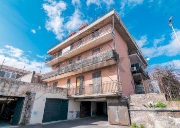 Edificio all\'aperto - Four-room apartment Viale Europa
 
85, San Gregorio di Catania - photo 22