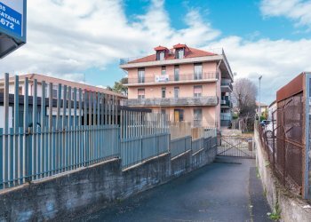 Edificio all\'aperto - Four-room apartment Viale Europa
 
85, San Gregorio di Catania - photo 24