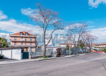 Edificio all\'aperto - Four-room apartment Viale Europa
 
85, San Gregorio di Catania - photo 25