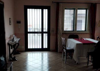 Sala da pranzo - Apartment VIA PO
 
27, Santa Maria di Licodia - photo 2