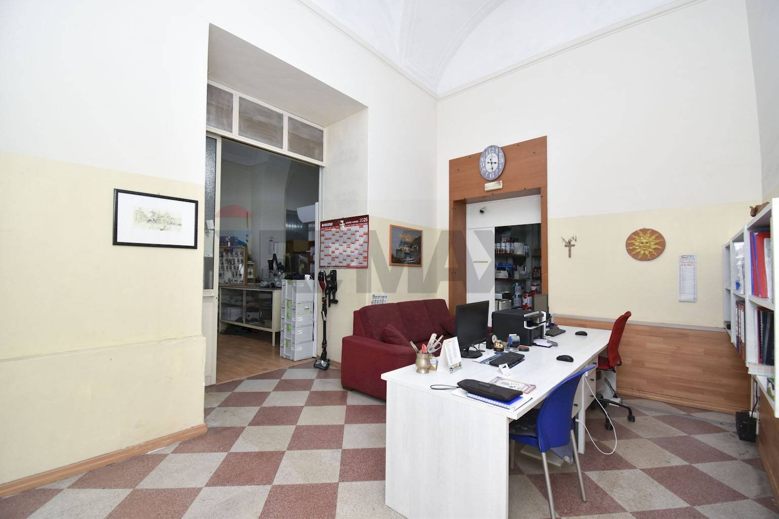 Soggiorno - Locale Commerciale Via Antonino Di Sangiuliano
72, Catania - foto 2