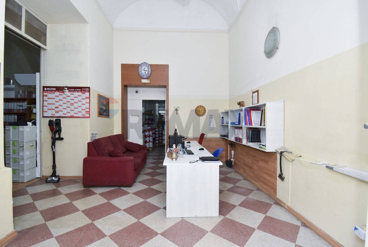 Soggiorno - Locale Commerciale Via Antonino Di Sangiuliano
72, Catania - foto 3