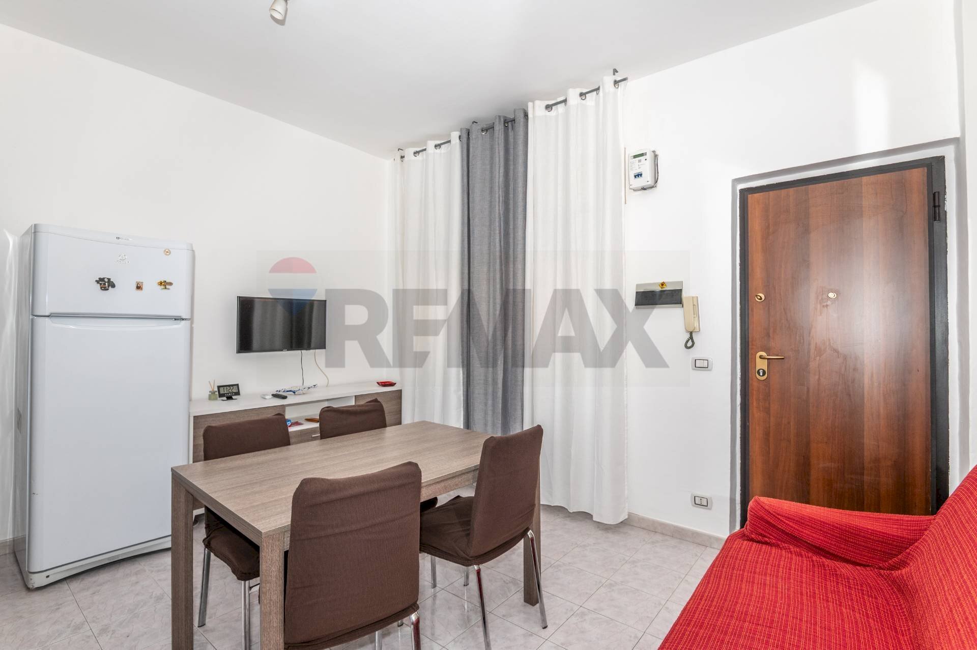 Sala da pranzo - Trilocale Viale Autonomia
 
81, Caltagirone - foto 2