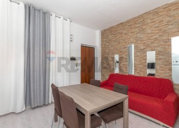 Sala da pranzo - Trilocale Viale Autonomia
 
81, Caltagirone - foto 3